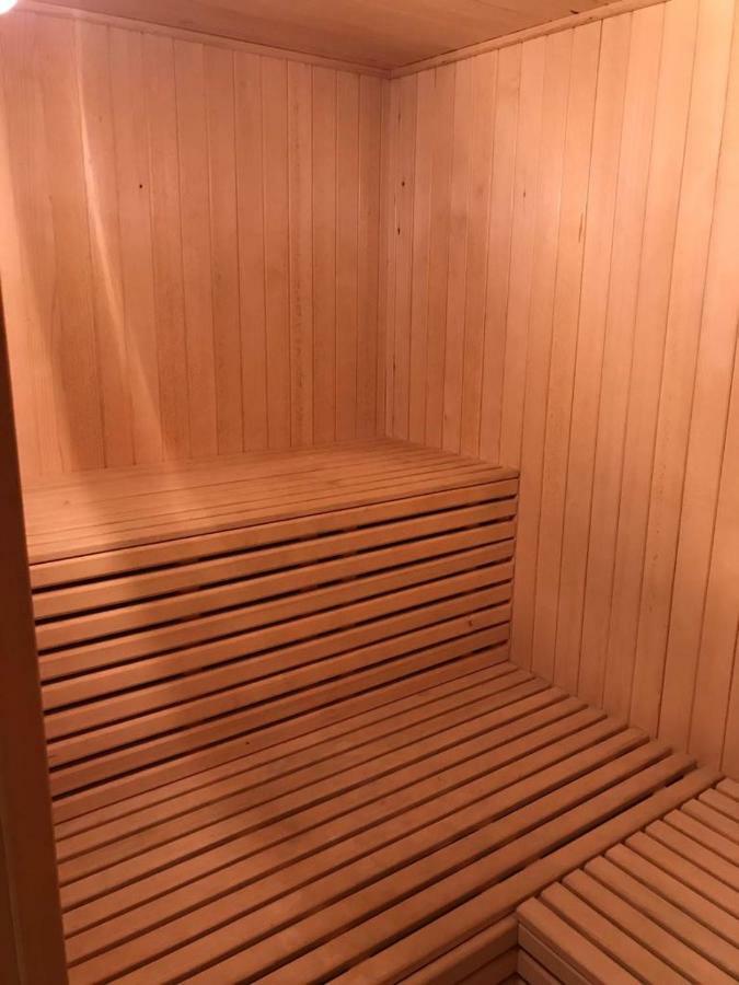 ホテル Lesny Dwor ヴィスワ エクステリア 写真